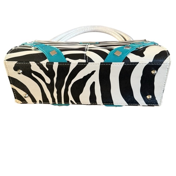 MICHE Classic Black Bag with 4 Detachable Fronts: Zebra,Cheetah Hope,Pink Pebble - Picture 10 of 15